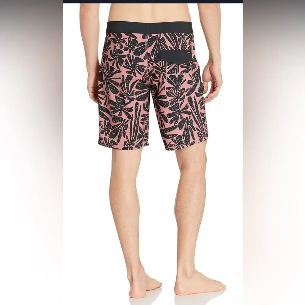 RVCA Men's Va Trunk pink/black size 31.